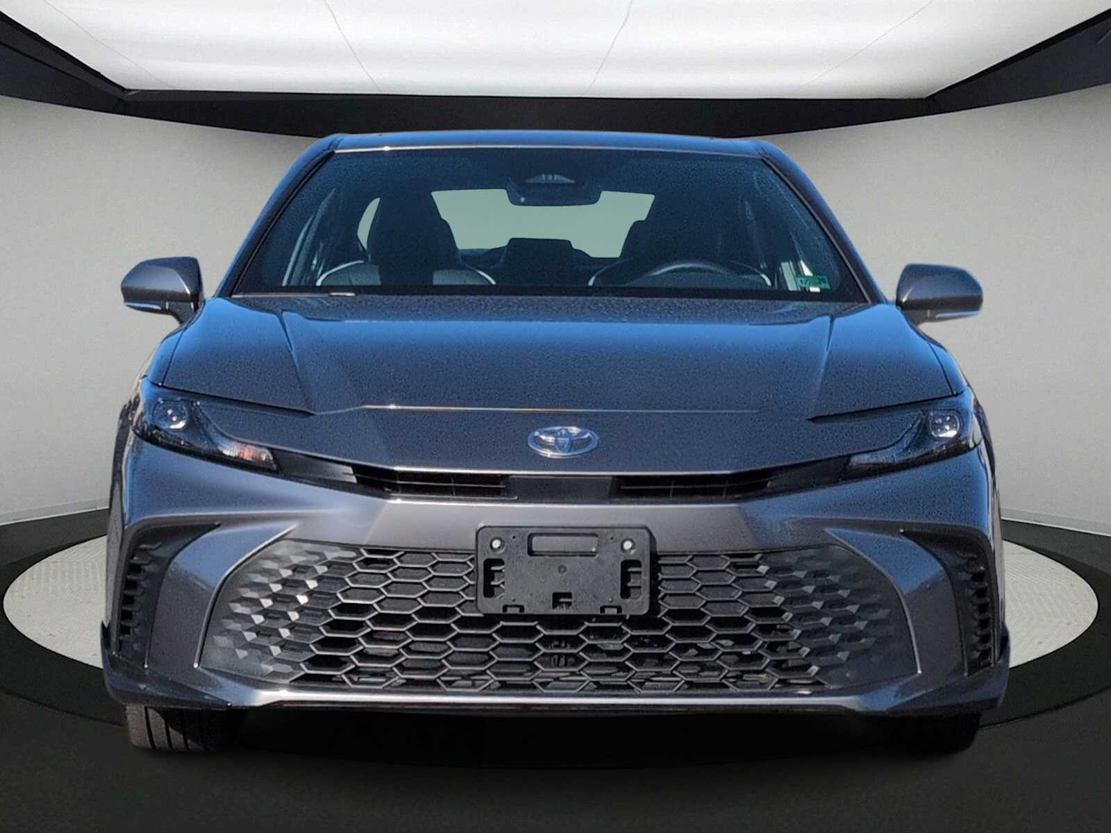 Thumbnail: 2025 Toyota Camry - 3