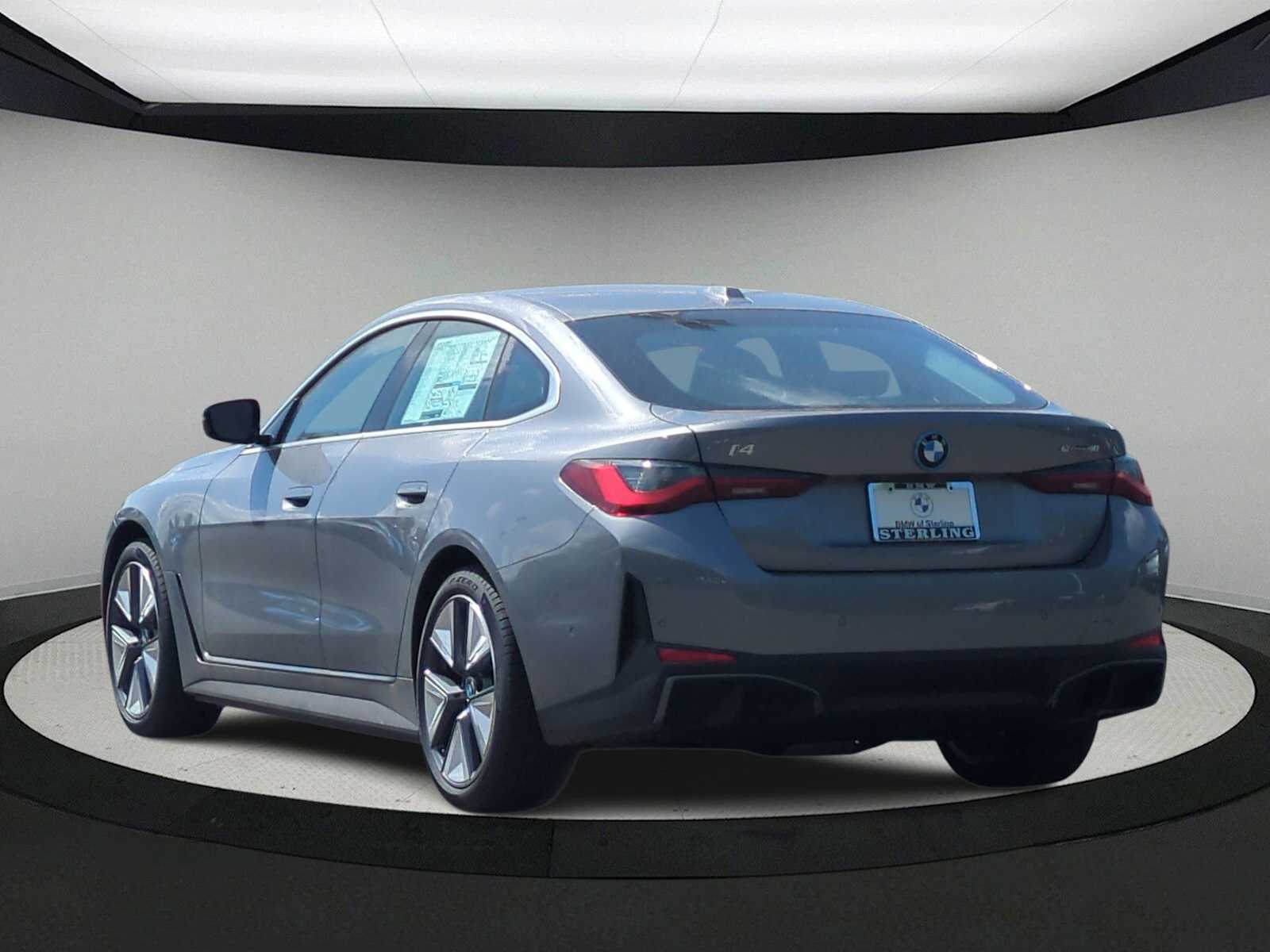 Thumbnail: 2025 BMW i4 - 6