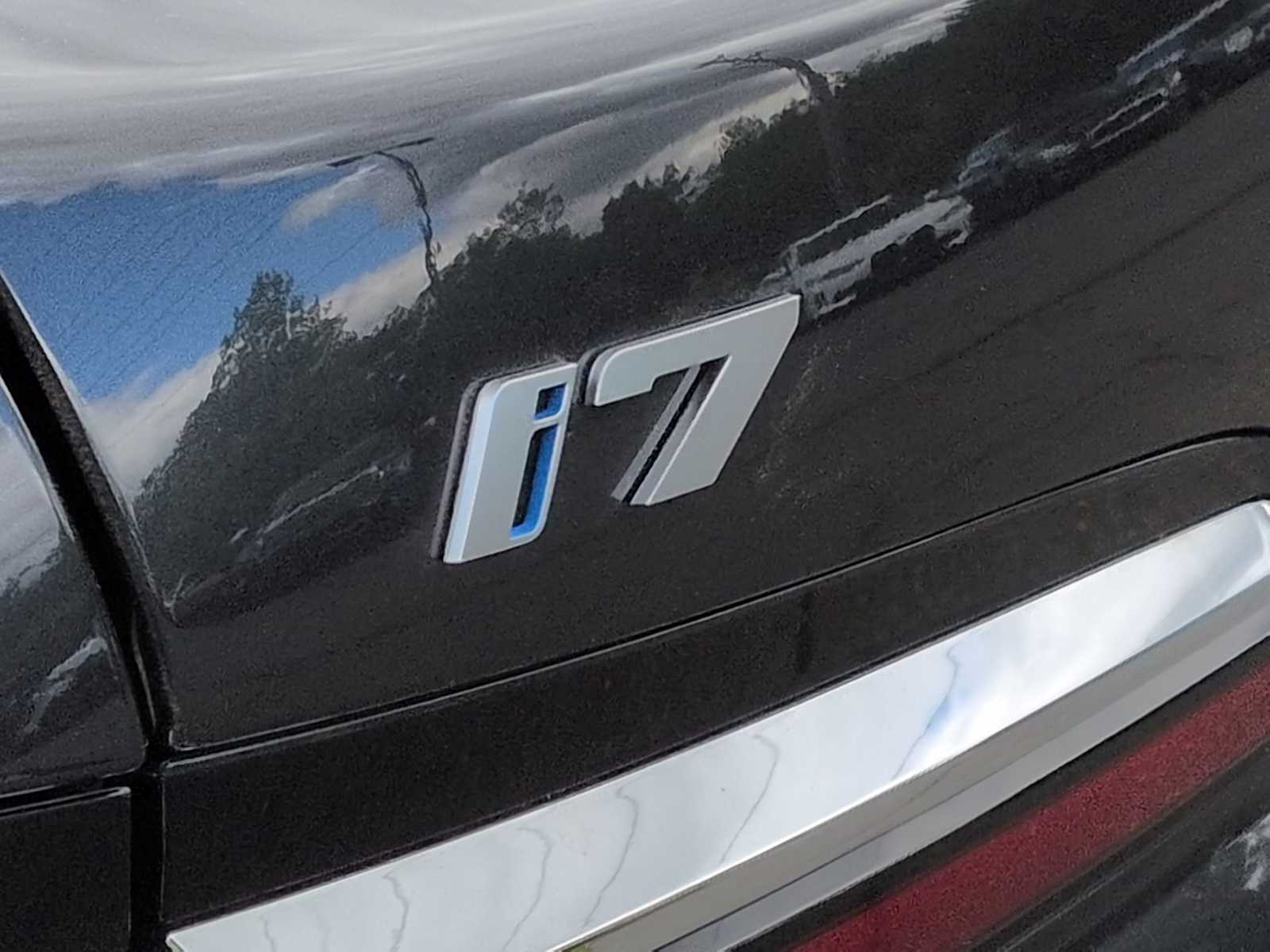 Thumbnail: 2025 BMW i7 - 13