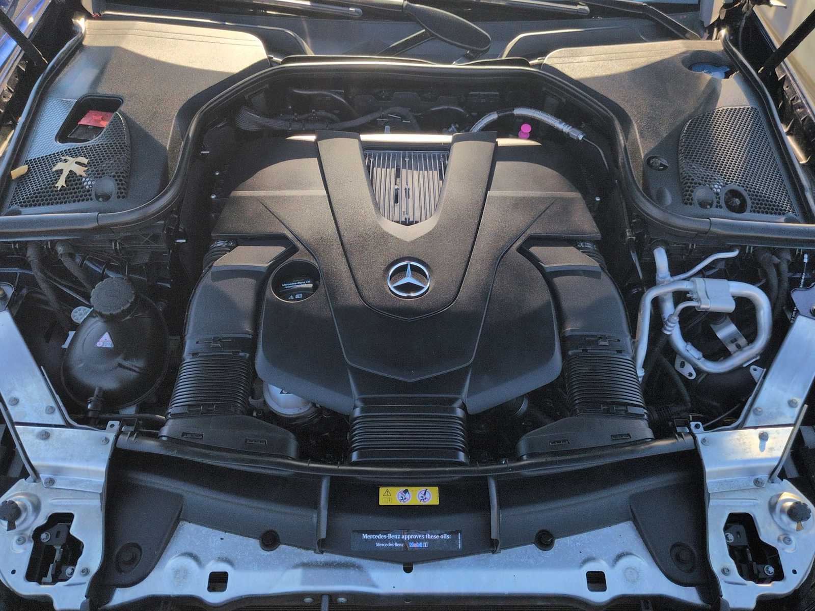 Thumbnail: 2017 Mercedes-Benz E-Class - 15