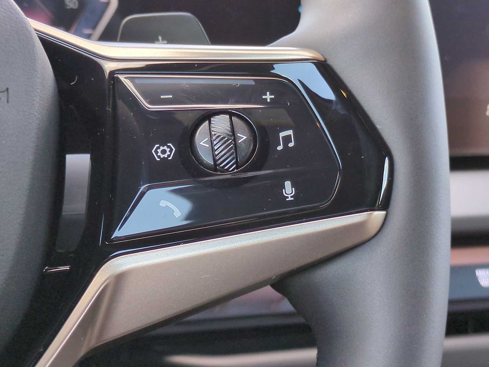 Thumbnail: 2025 BMW X3 - 25