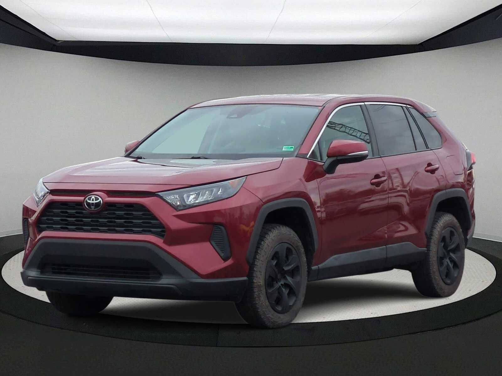 Thumbnail: 2022 Toyota RAV4 - 4