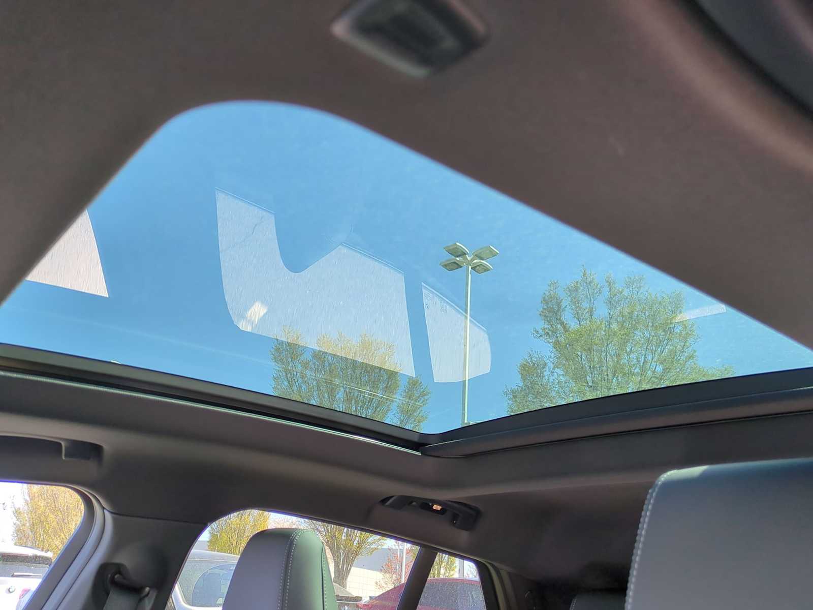 Thumbnail: 2025 BMW X2 - 19