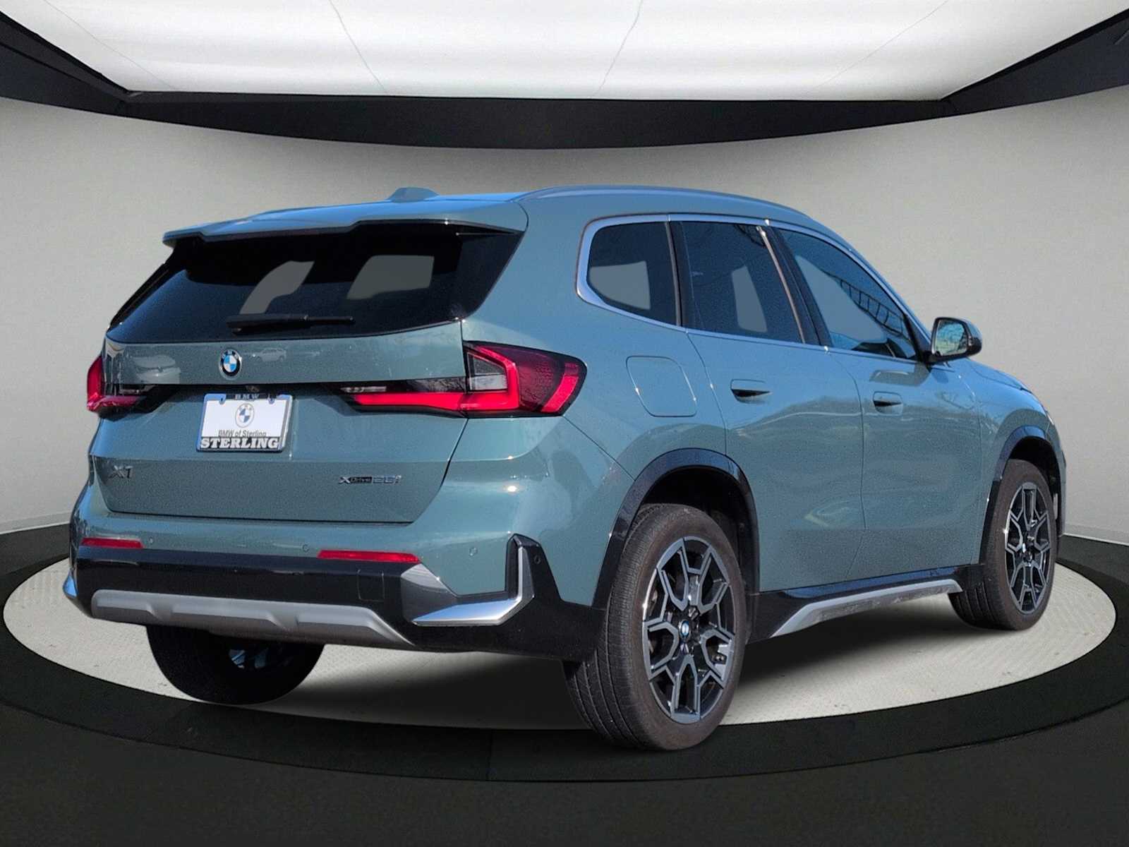 Thumbnail: 2025 BMW X1 - 8