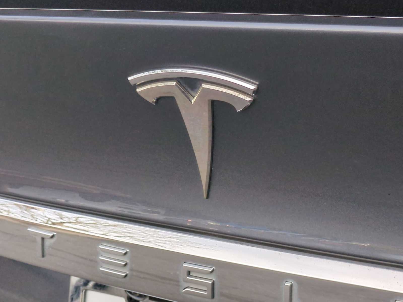 Thumbnail: 2019 Tesla Model X - 12