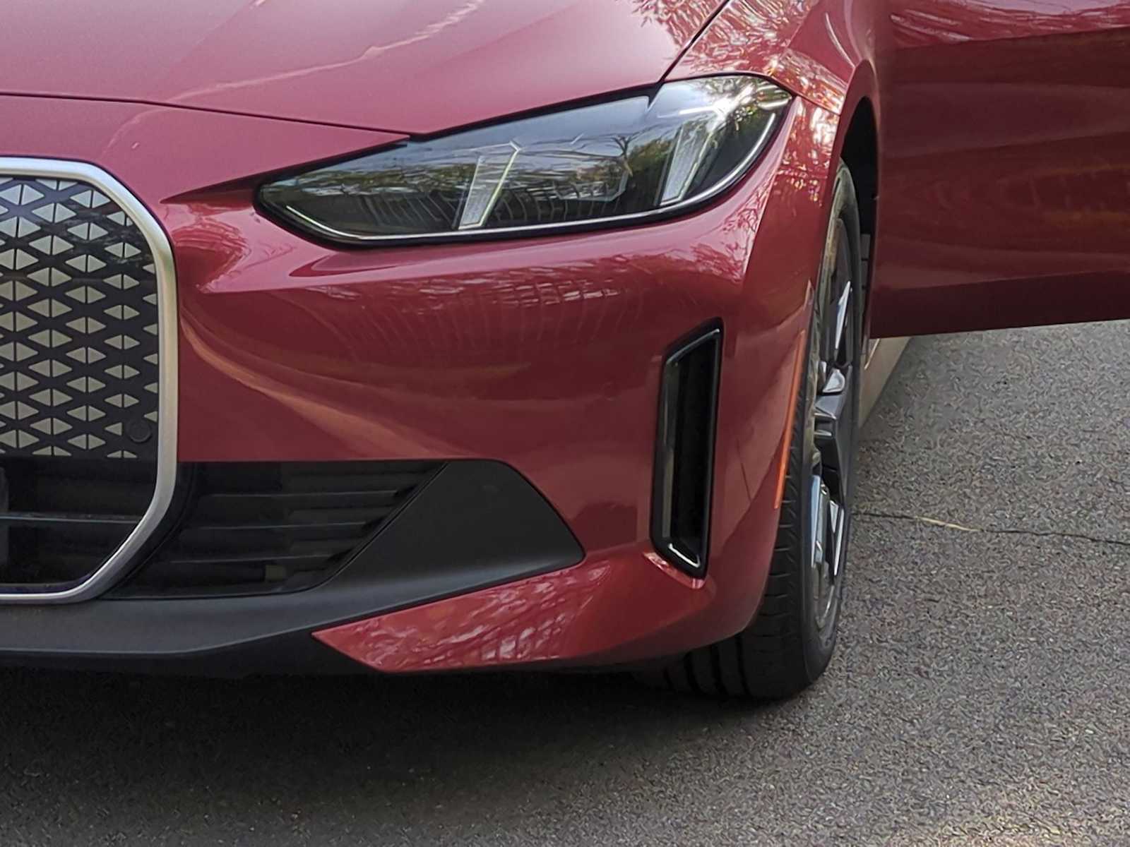 Thumbnail: 2025 BMW i4 - 11