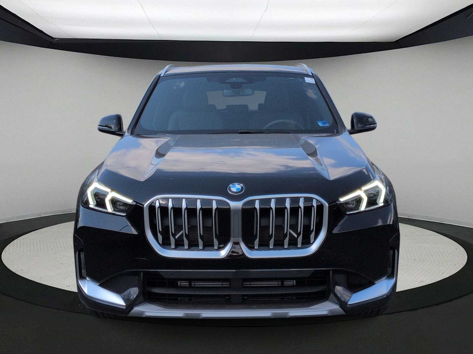 Thumbnail: 2026 BMW X1 - 3