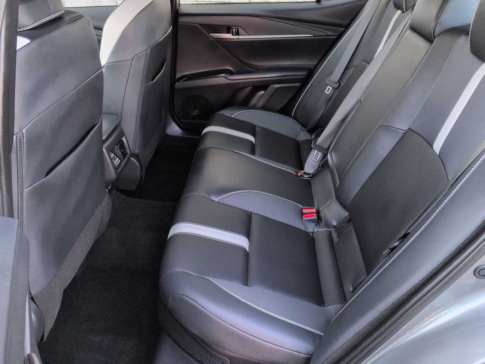 Thumbnail: 2025 Toyota Camry - 21