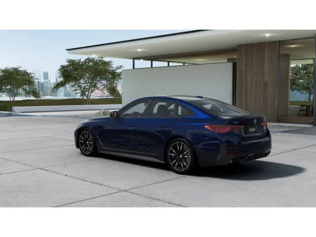 Thumbnail: 2026 BMW 4 Series - 2