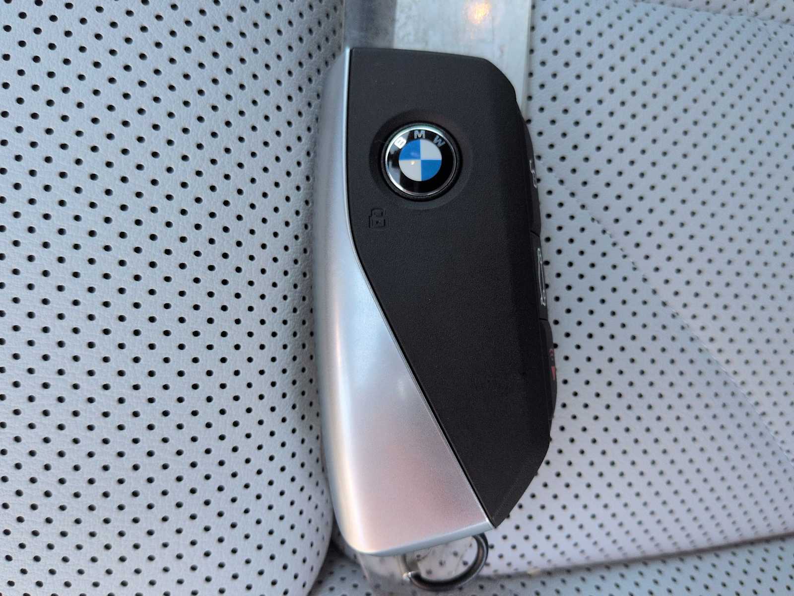 Thumbnail: 2026 BMW X5 - 37