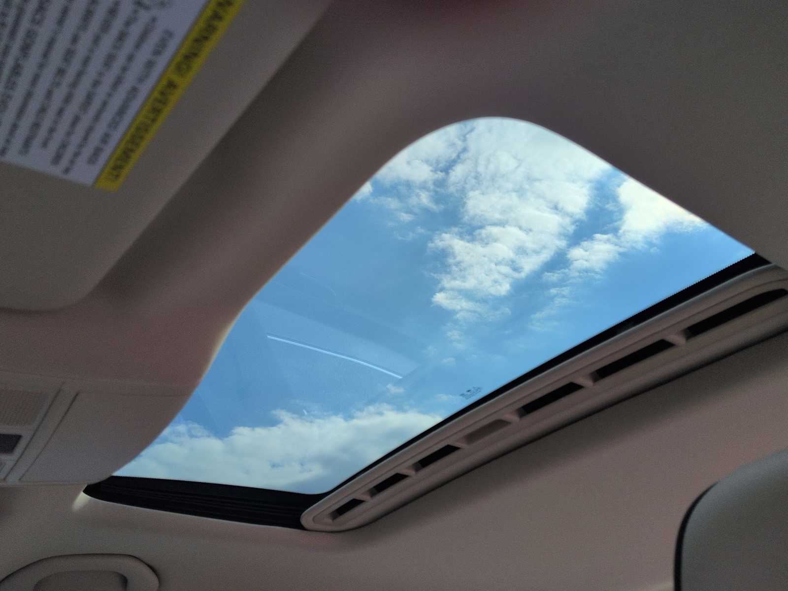 Thumbnail: 2018 Volkswagen Passat - 20