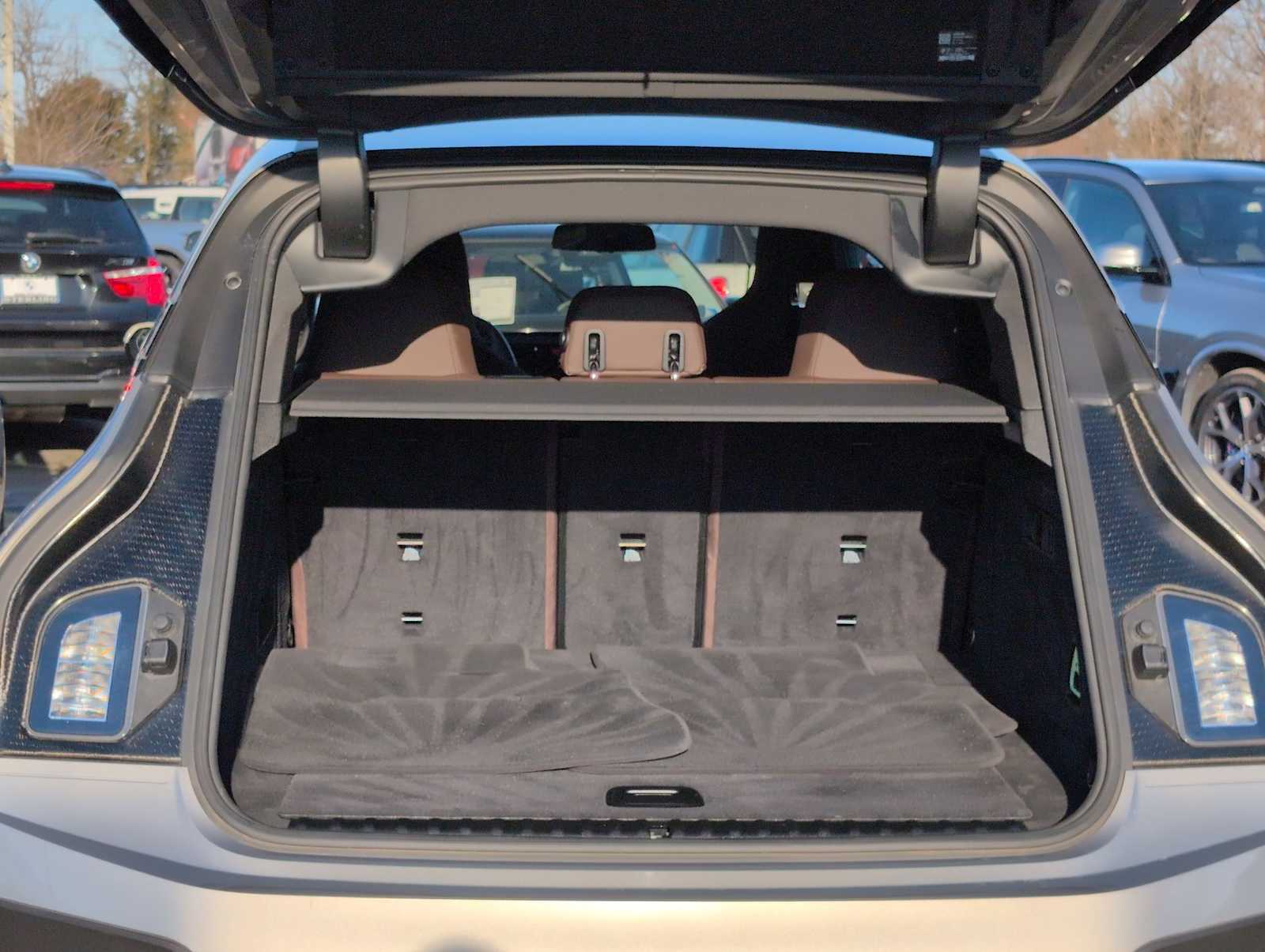 Thumbnail: 2023 BMW iX - 34