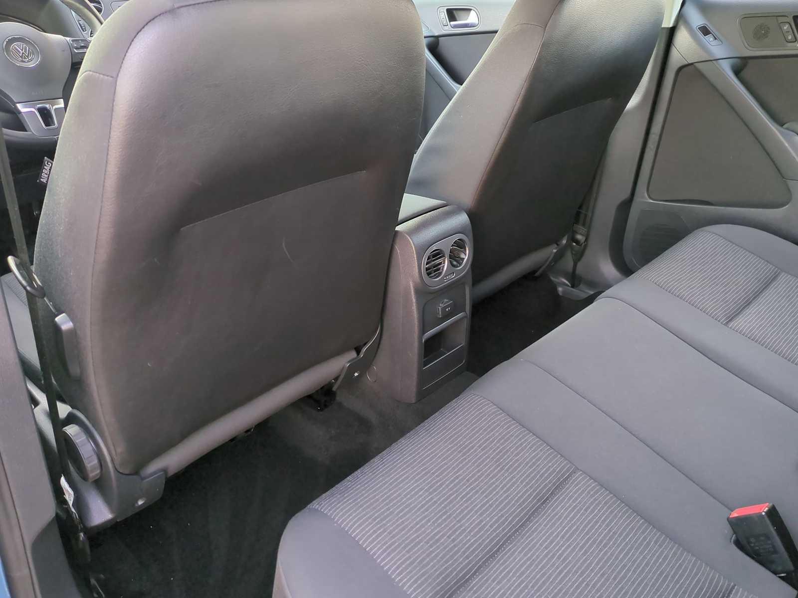 Thumbnail: 2017 Volkswagen Tiguan - 17