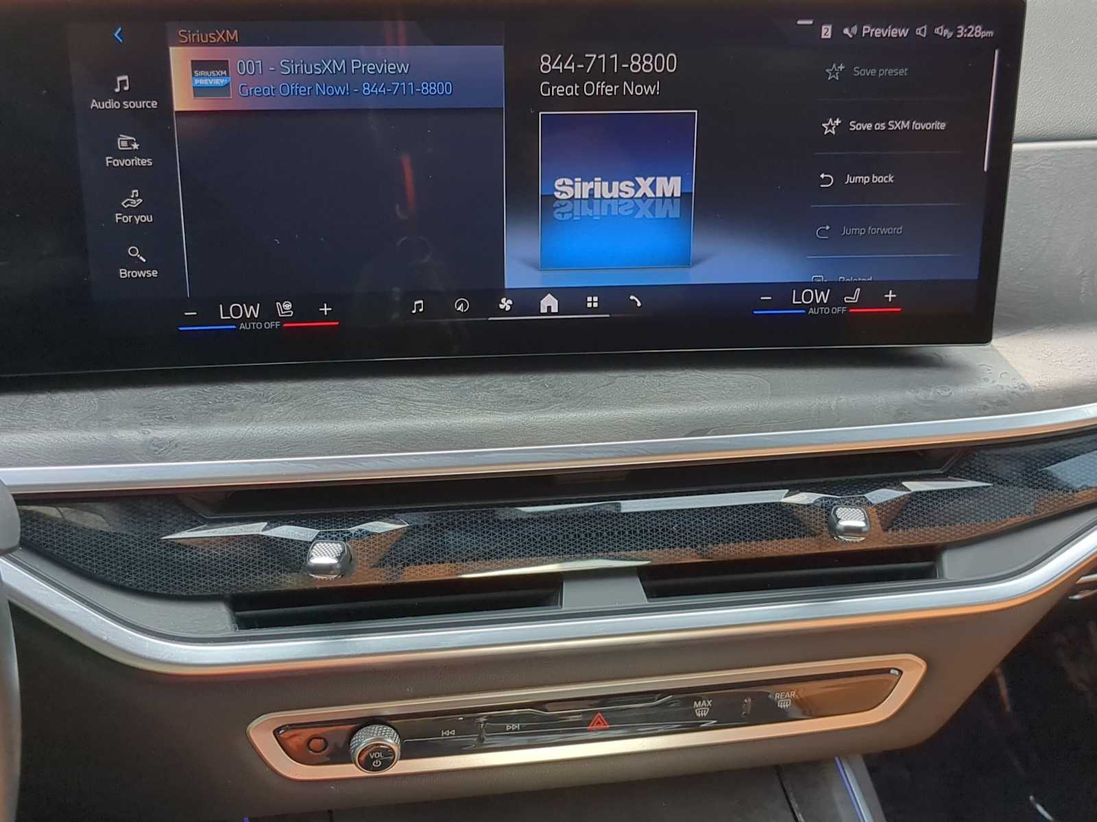 Thumbnail: 2024 BMW X7 - 30