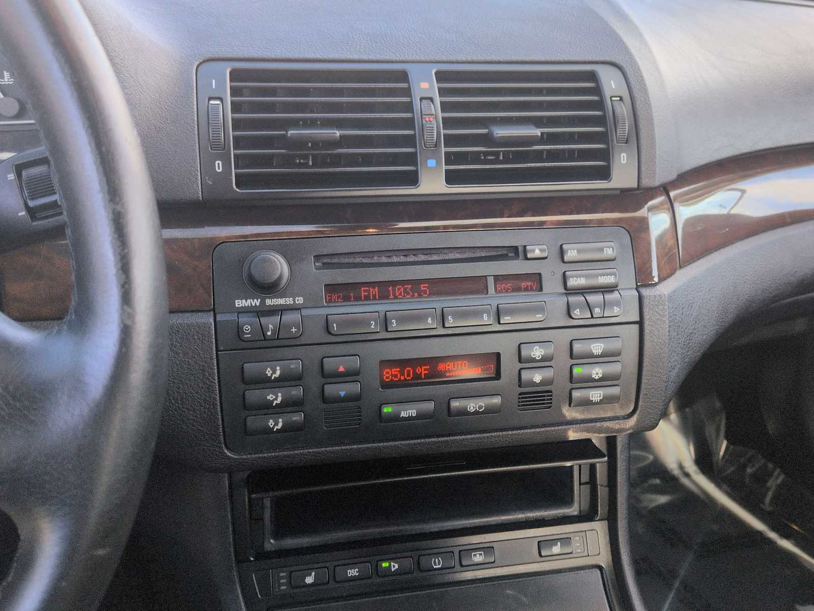 Thumbnail: 2004 BMW 3 Series - 26