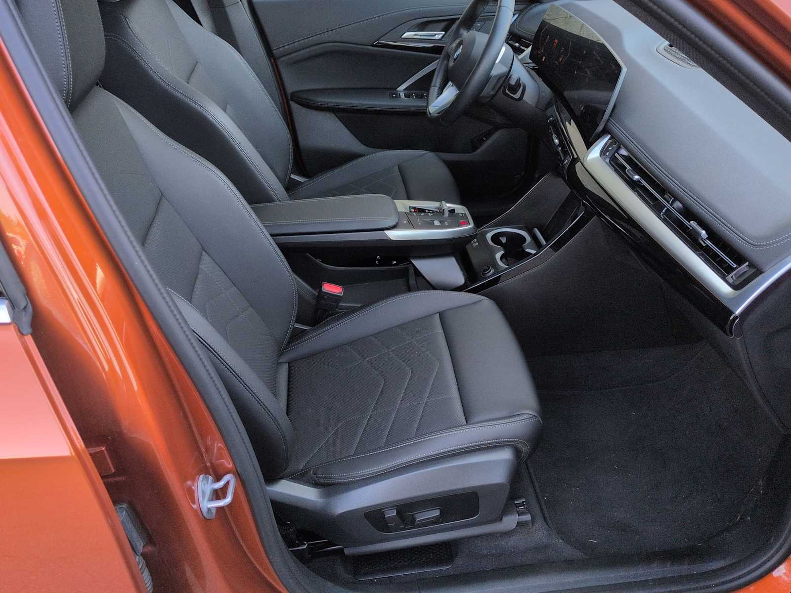 Thumbnail: 2025 BMW X1 - 24