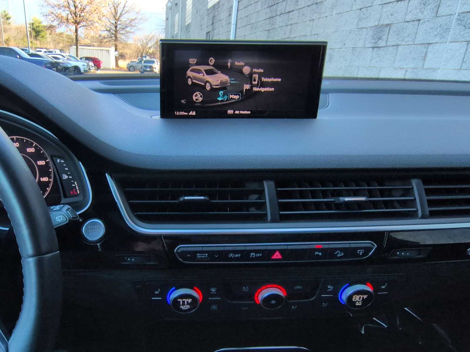 Thumbnail: 2017 Audi Q7 - 30