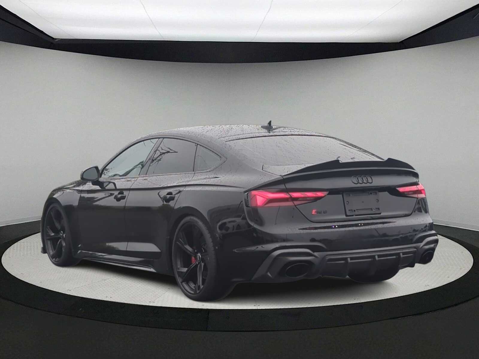 Thumbnail: 2024 Audi RS 5 - 6
