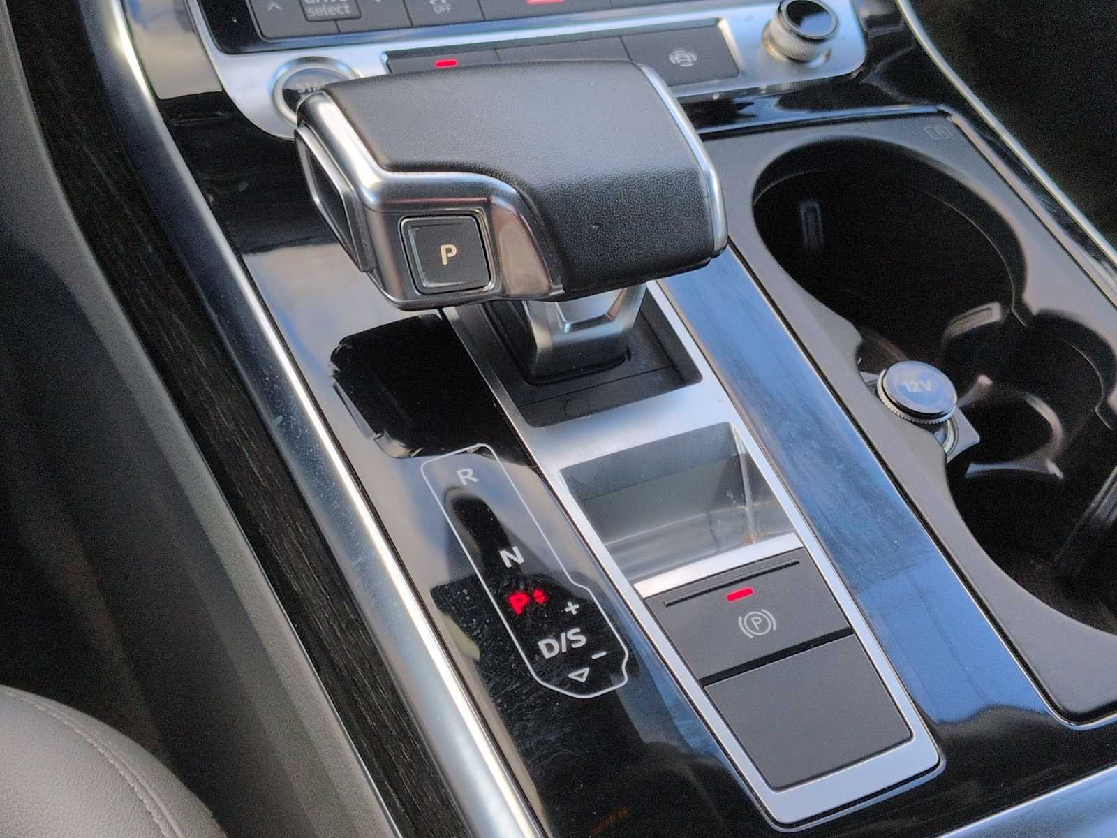 Thumbnail: 2022 Audi Q7 - 34