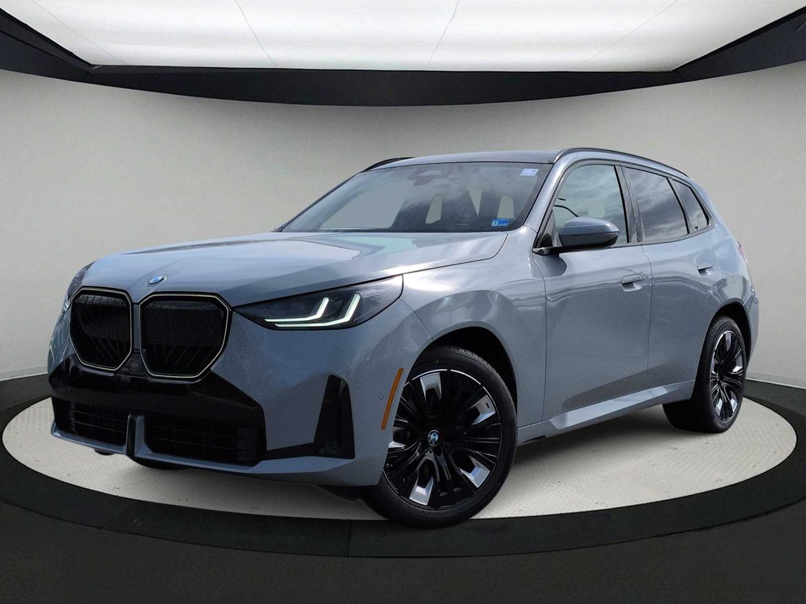 Thumbnail: 2026 BMW X3 - 1