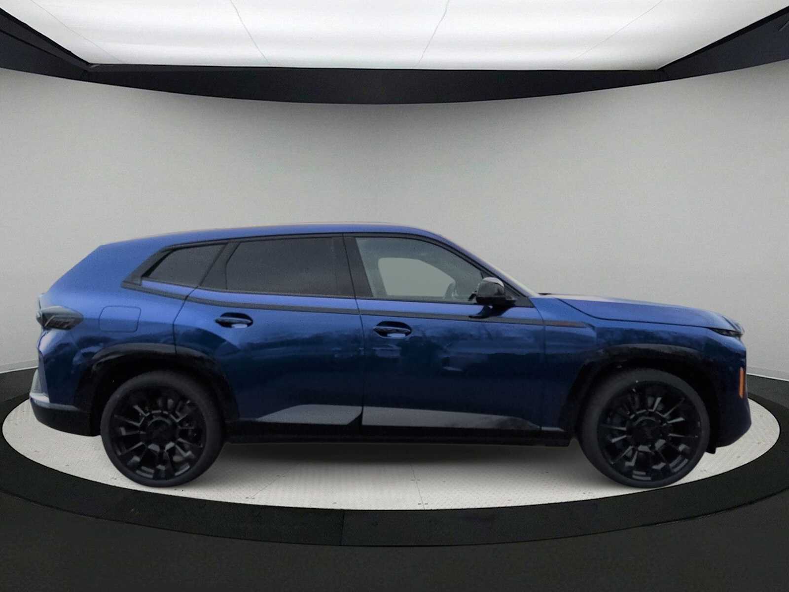 Thumbnail: 2026 BMW XM - 9