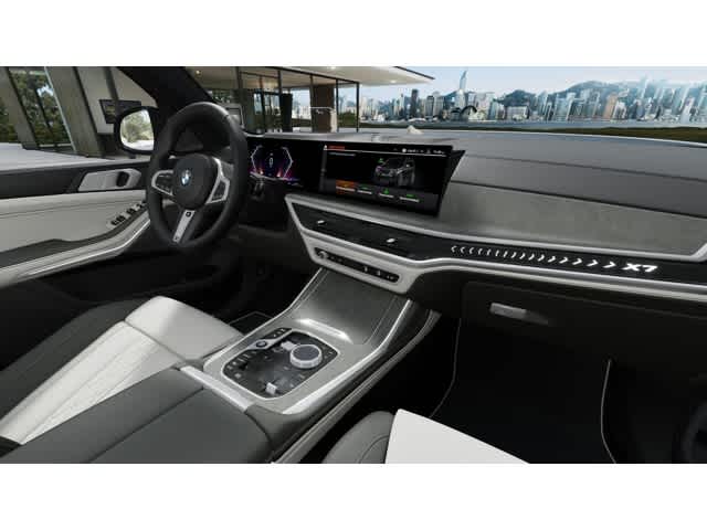 Thumbnail: 2026 BMW X7 - 14