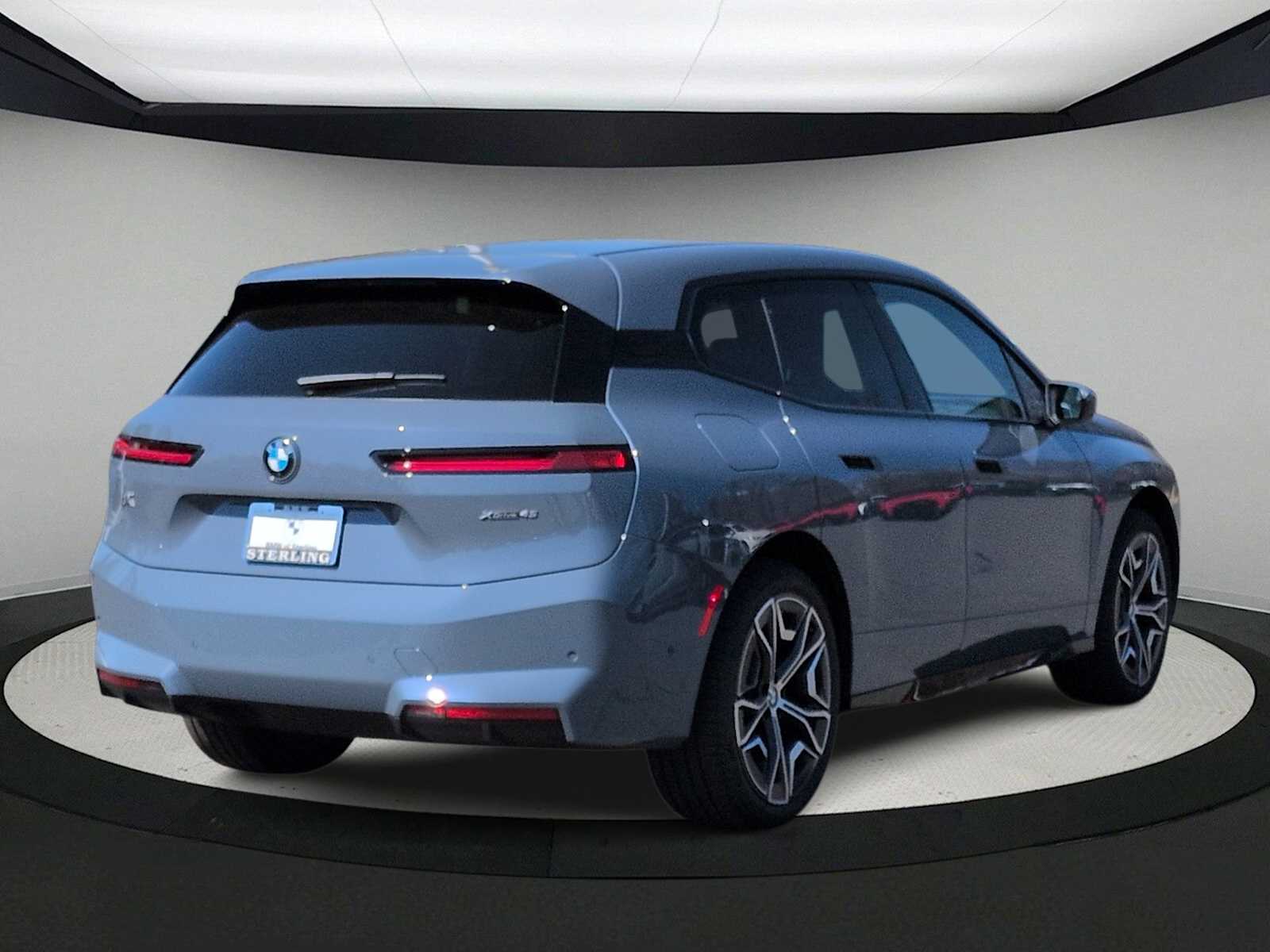 Thumbnail: 2026 BMW iX - 8