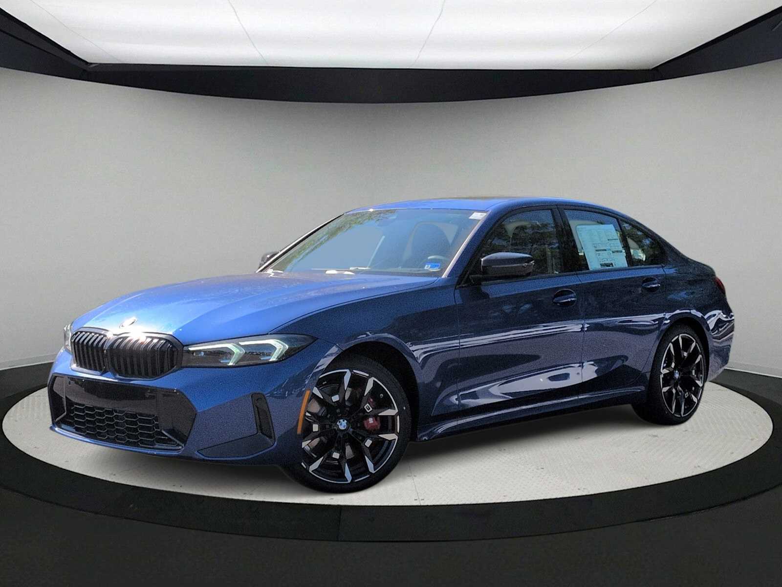 Thumbnail: 2026 BMW 3 Series - 1