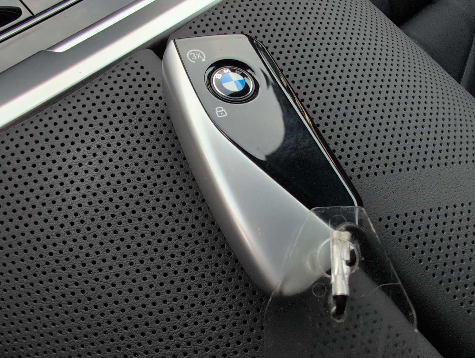 Thumbnail: 2026 BMW 7 Series - 33