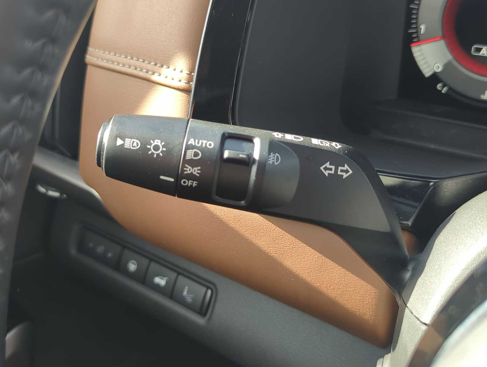 Thumbnail: 2023 Nissan Pathfinder - 28