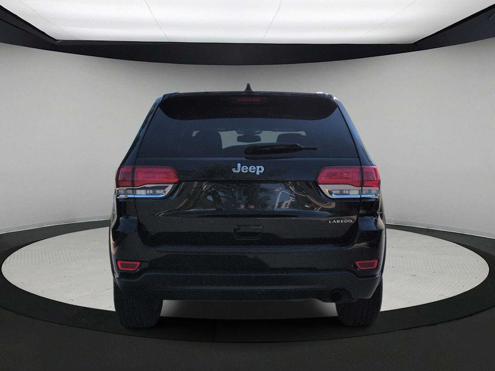 Thumbnail: 2014 Jeep Grand Cherokee - 7