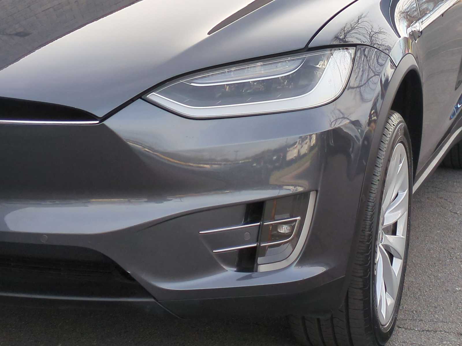 Thumbnail: 2019 Tesla Model X - 11