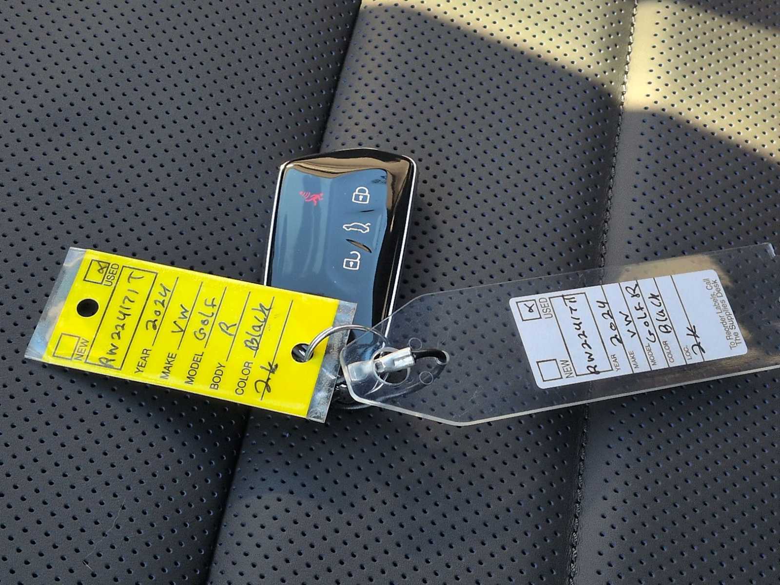 Thumbnail: 2024 Volkswagen Golf - 35