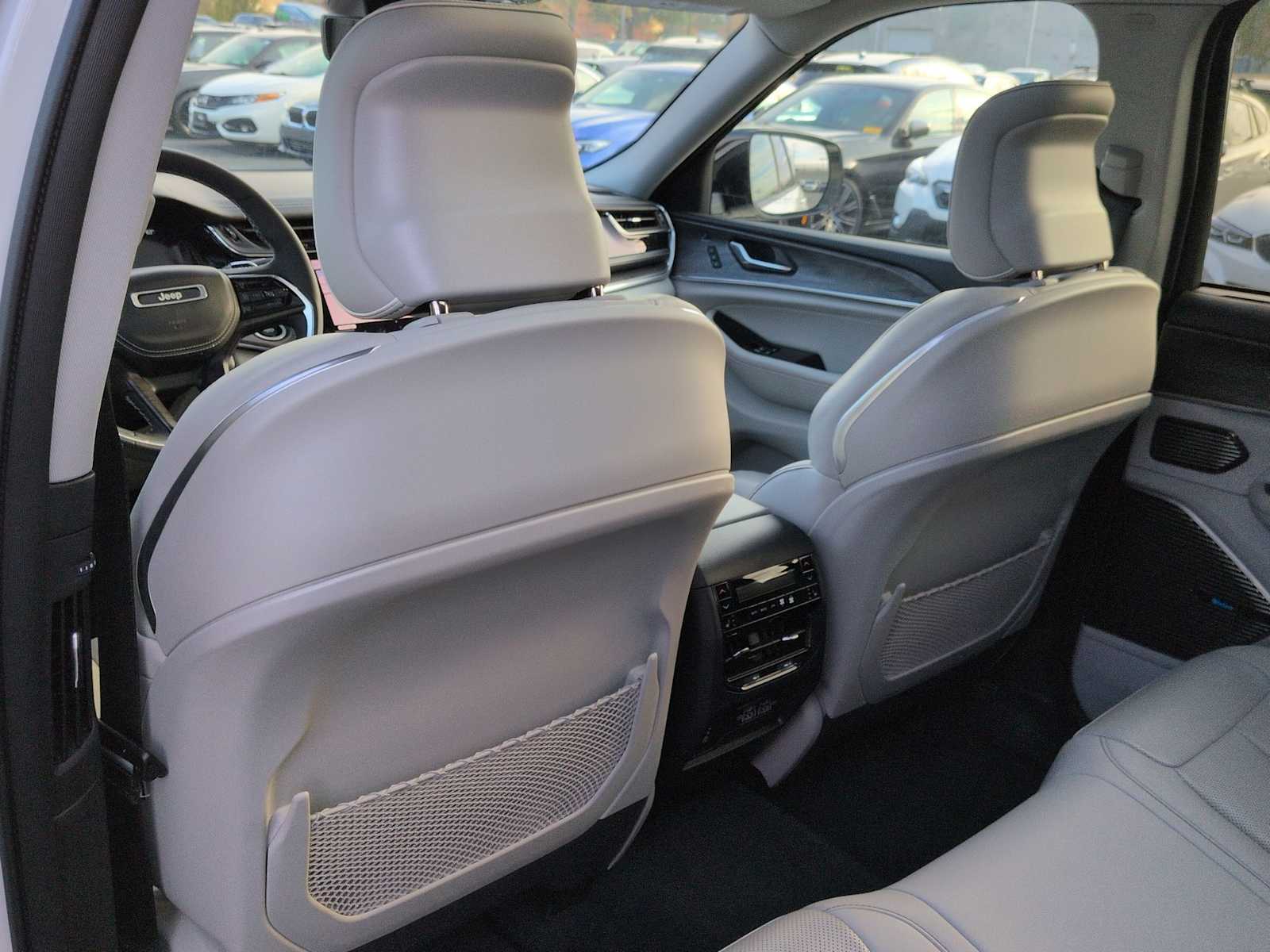 Thumbnail: 2023 Jeep Grand Cherokee - 19