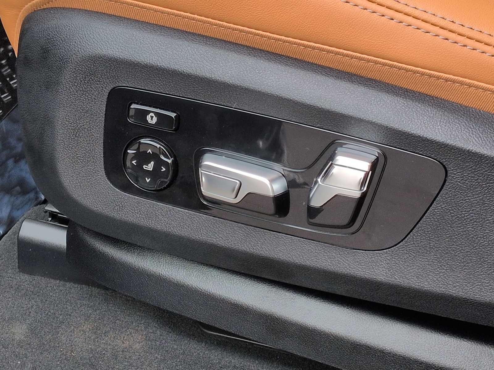 Thumbnail: 2026 BMW X5 - 18