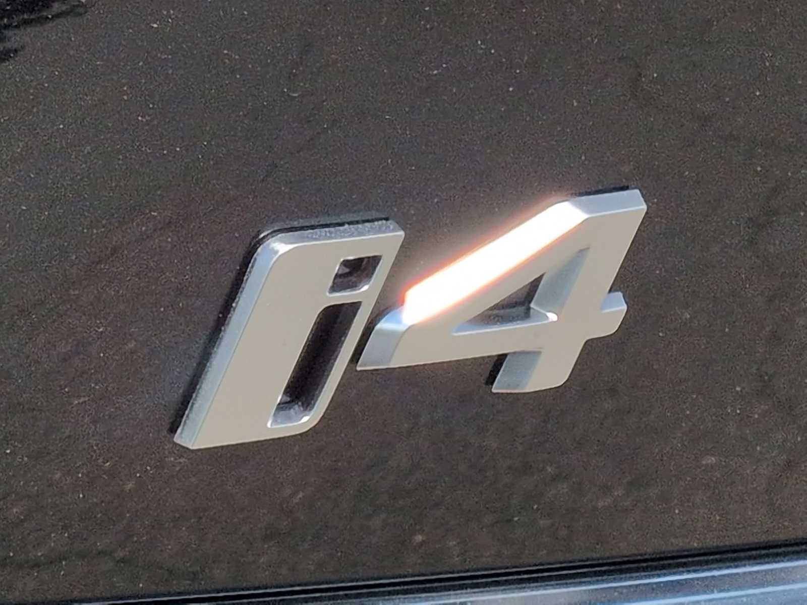 Thumbnail: 2026 BMW i4 - 13