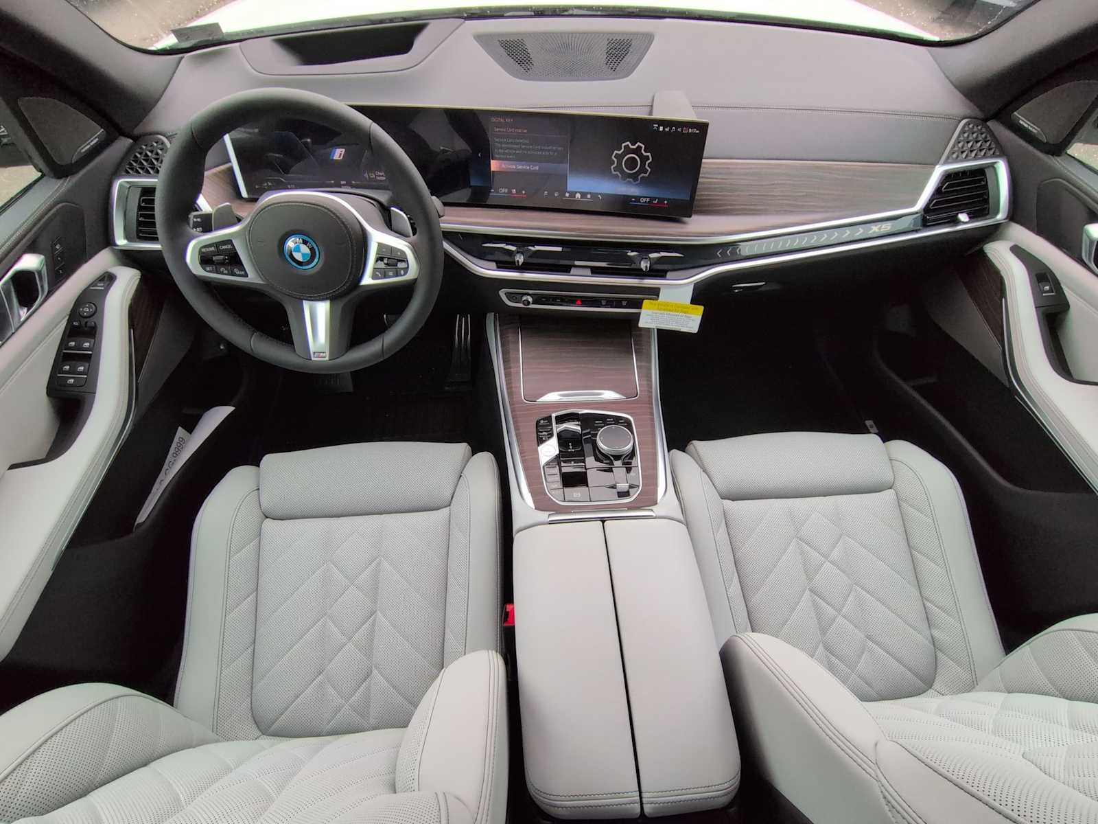 Thumbnail: 2026 BMW X5 - 16