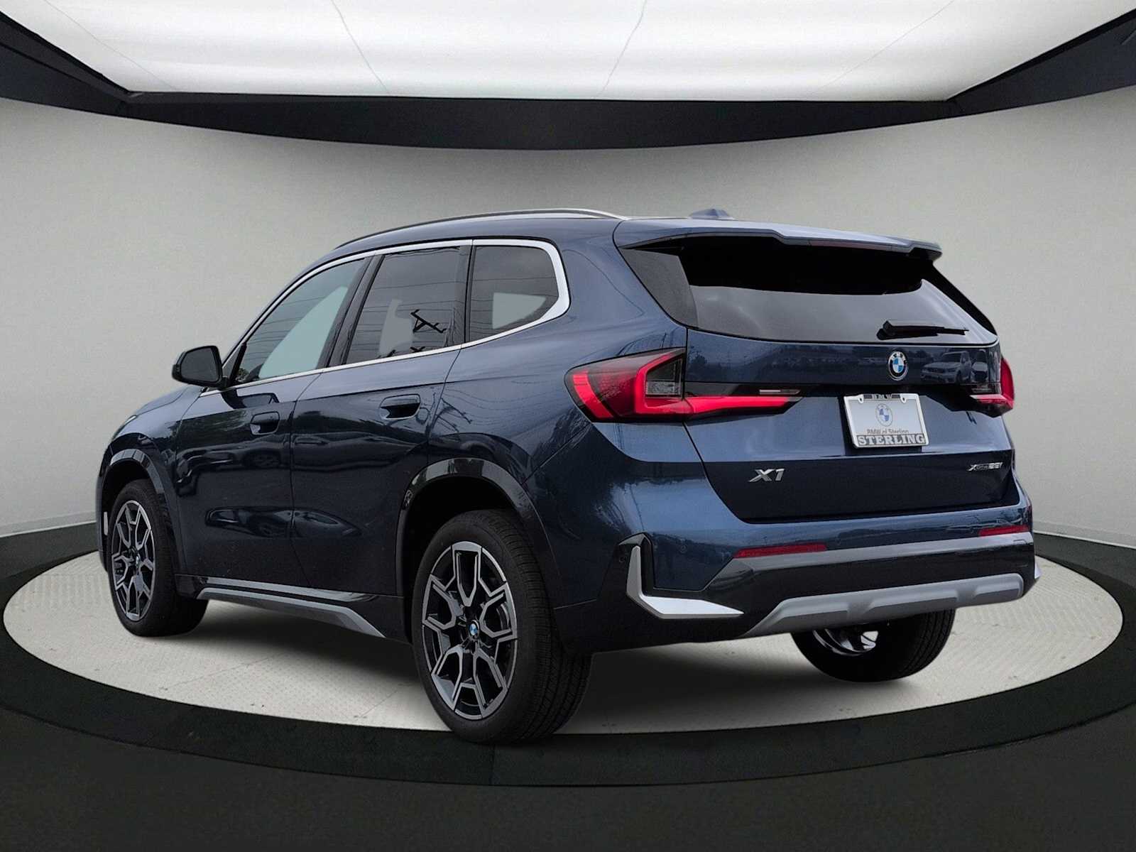 Thumbnail: 2025 BMW X1 - 6
