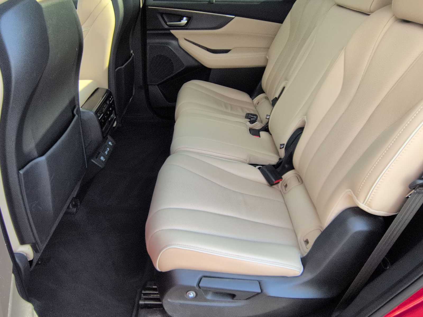 Thumbnail: 2022 Acura MDX - 21