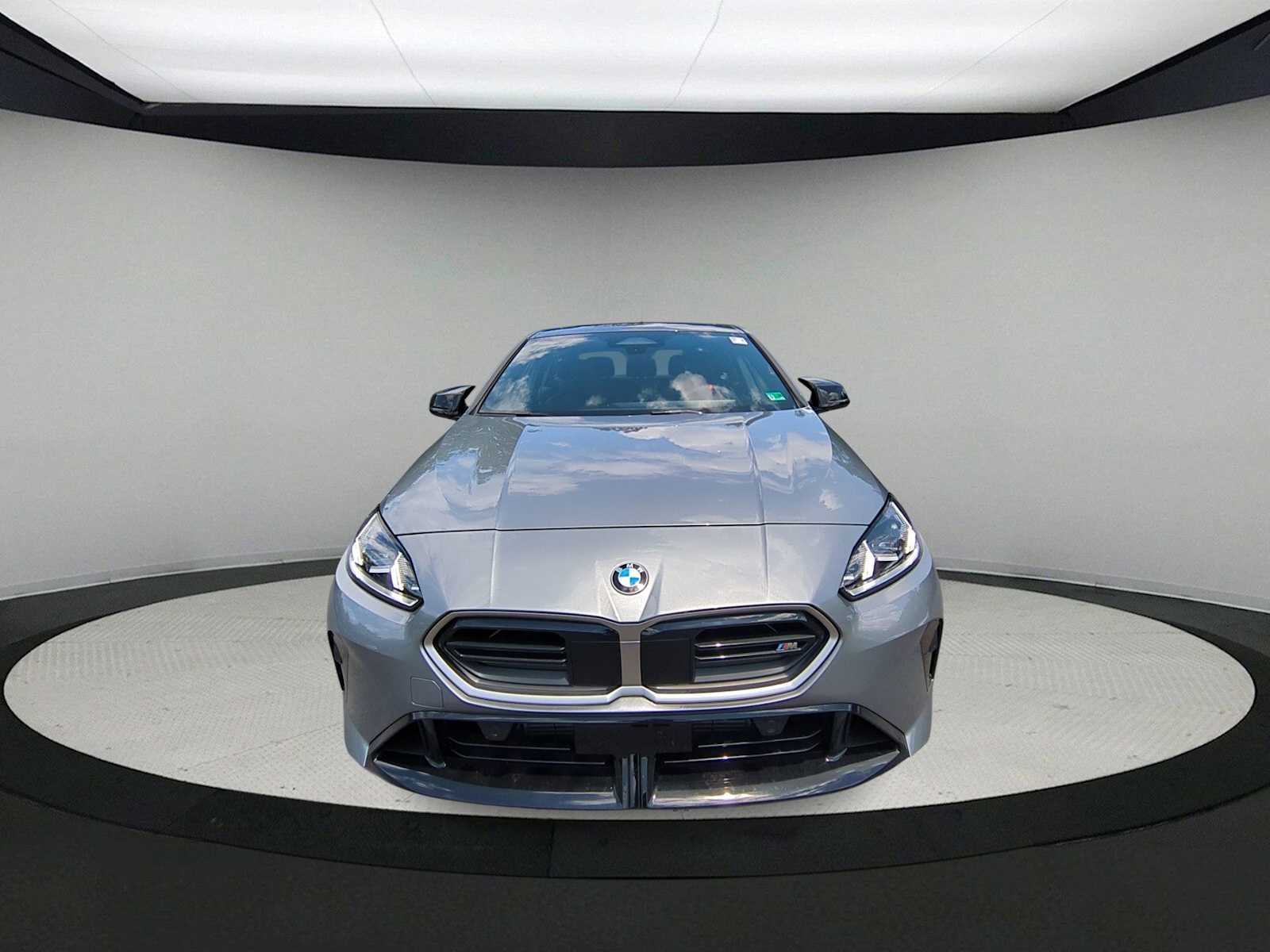 Thumbnail: 2025 BMW 2 Series - 3