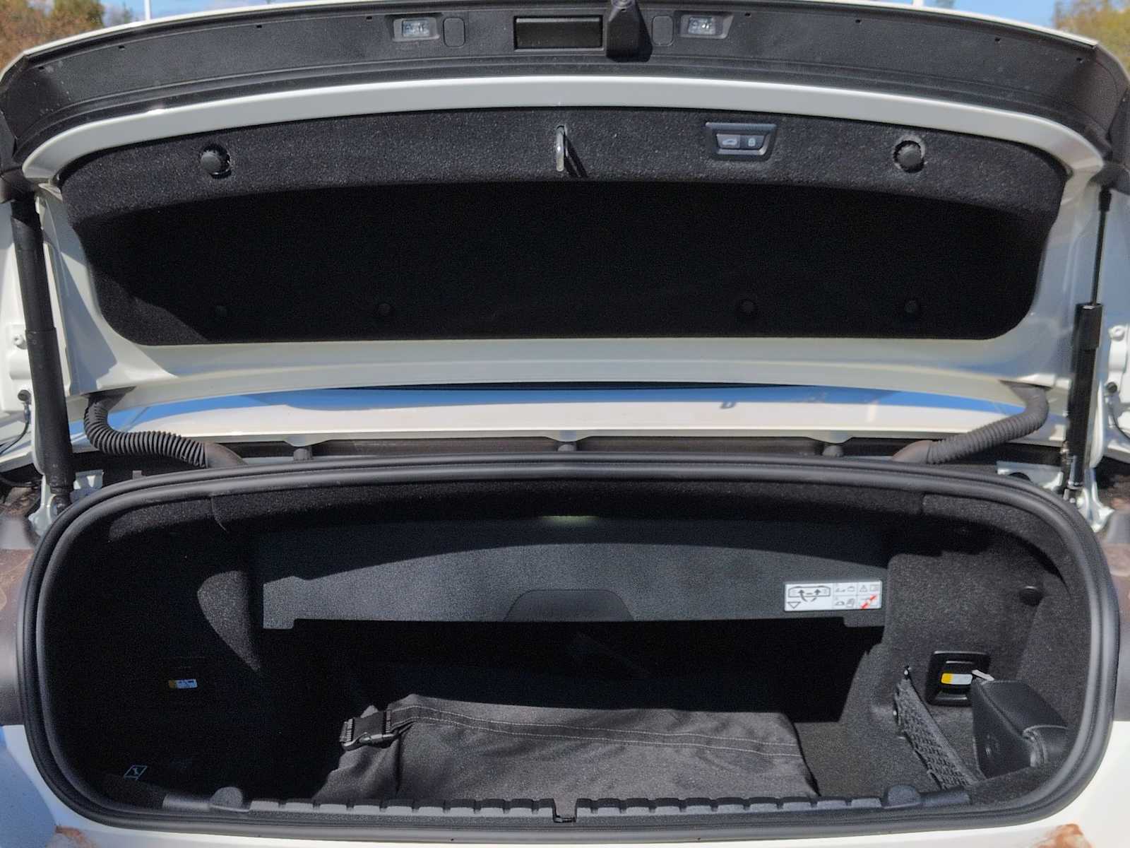 Thumbnail: 2025 BMW M8 - 36