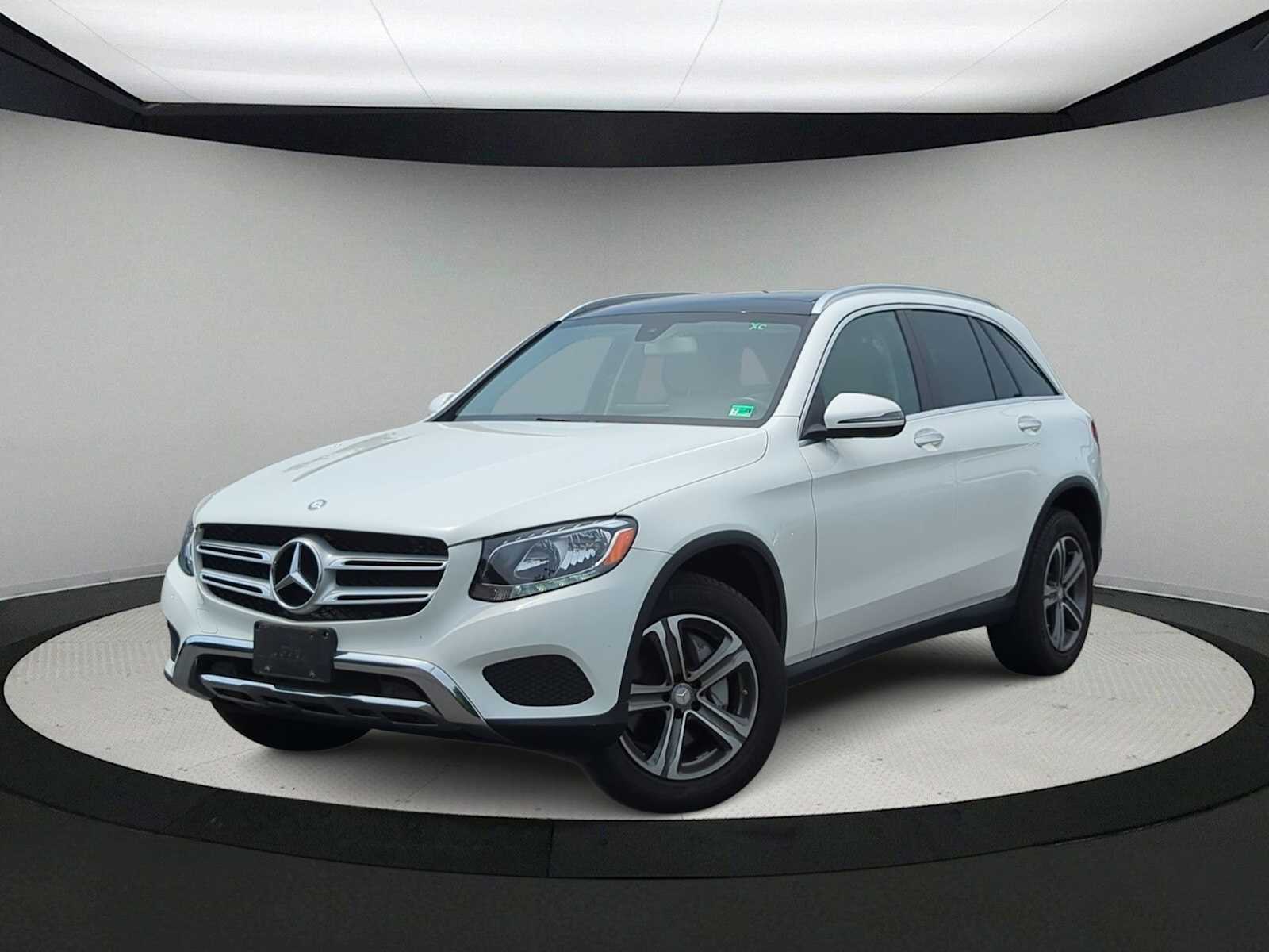 2017 Mercedes-Benz GLC 300 -
                  Sterling, VA