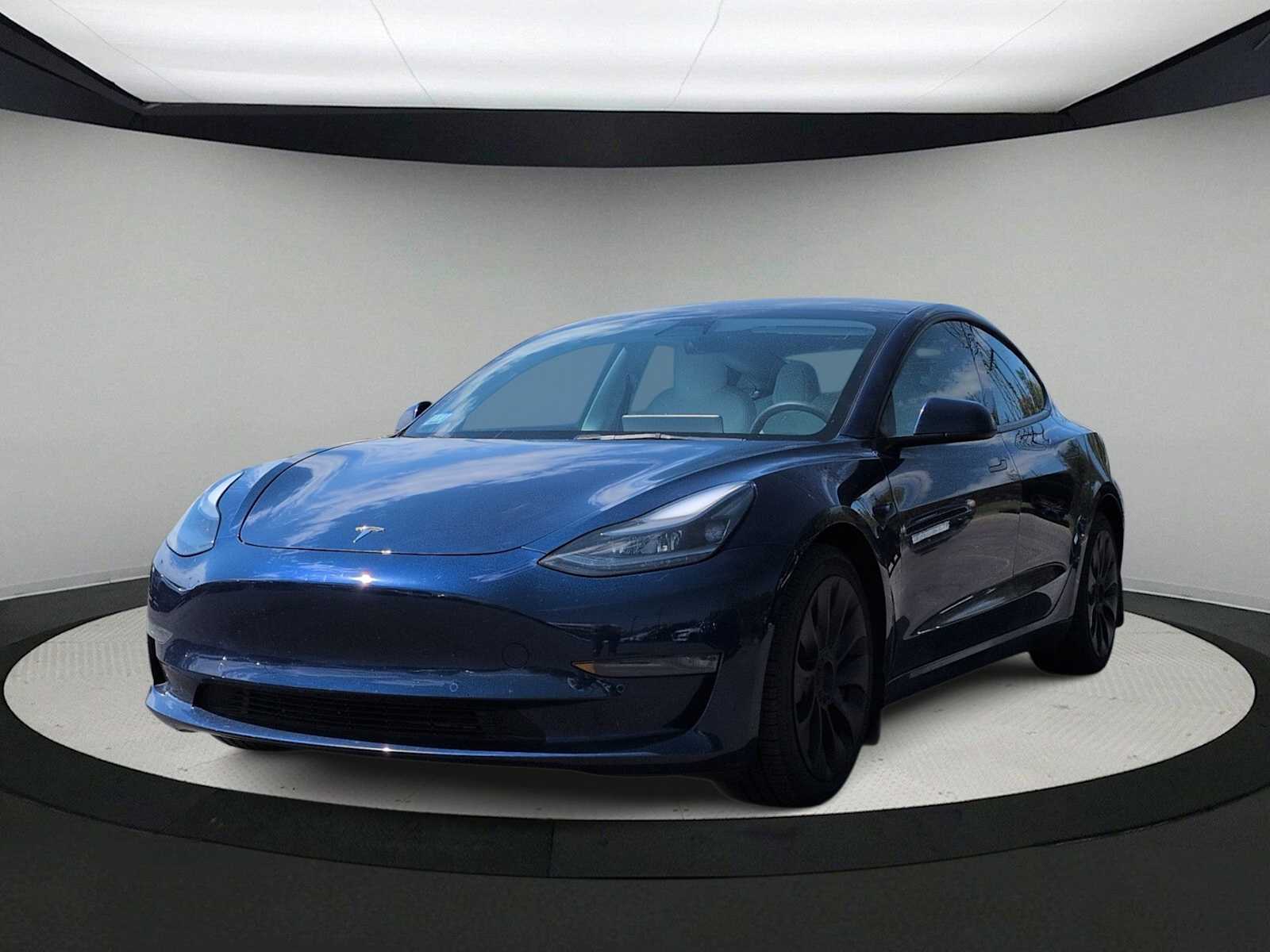 Thumbnail: 2022 Tesla Model 3 - 4