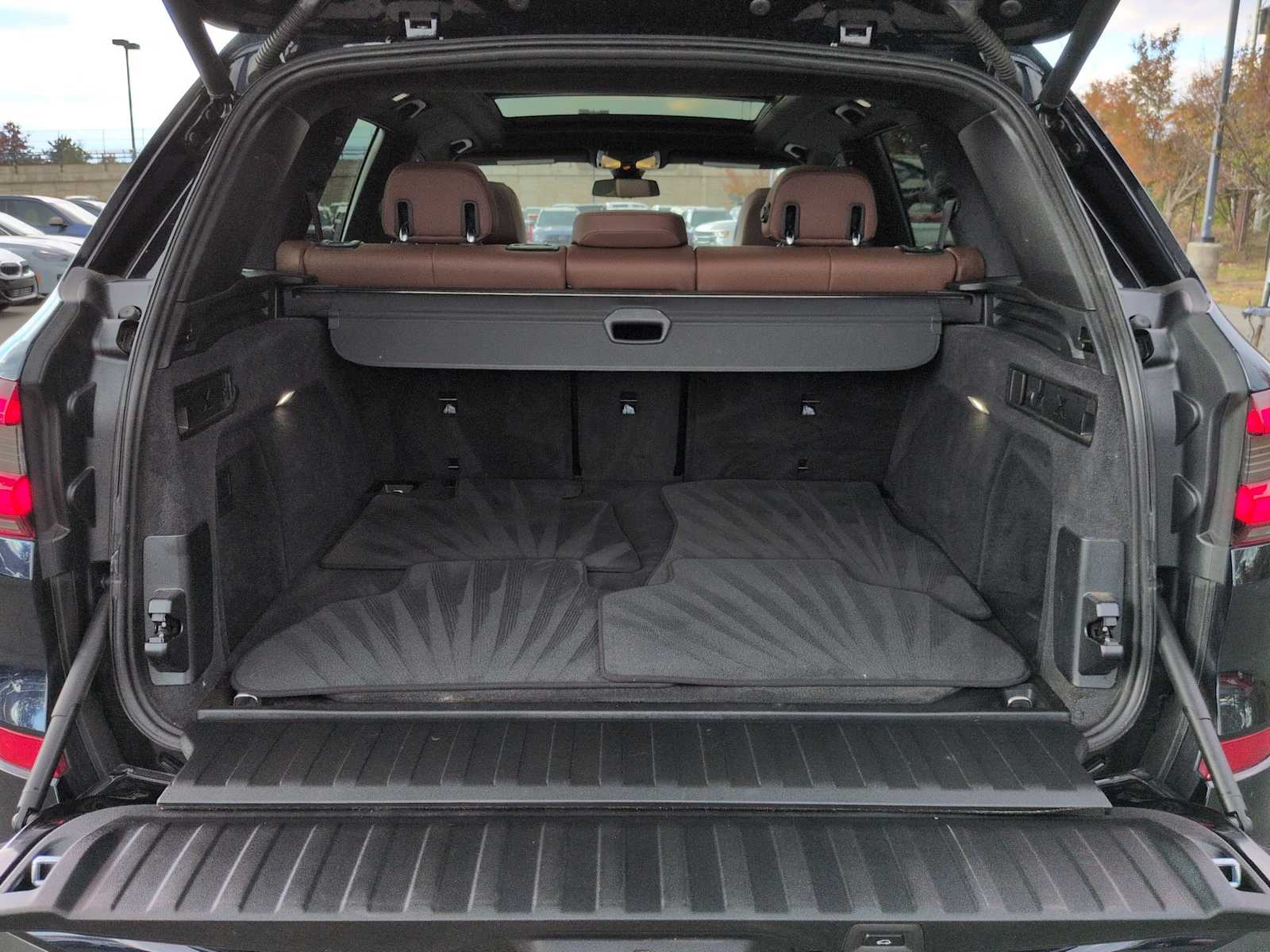 Thumbnail: 2023 BMW X5 - 37