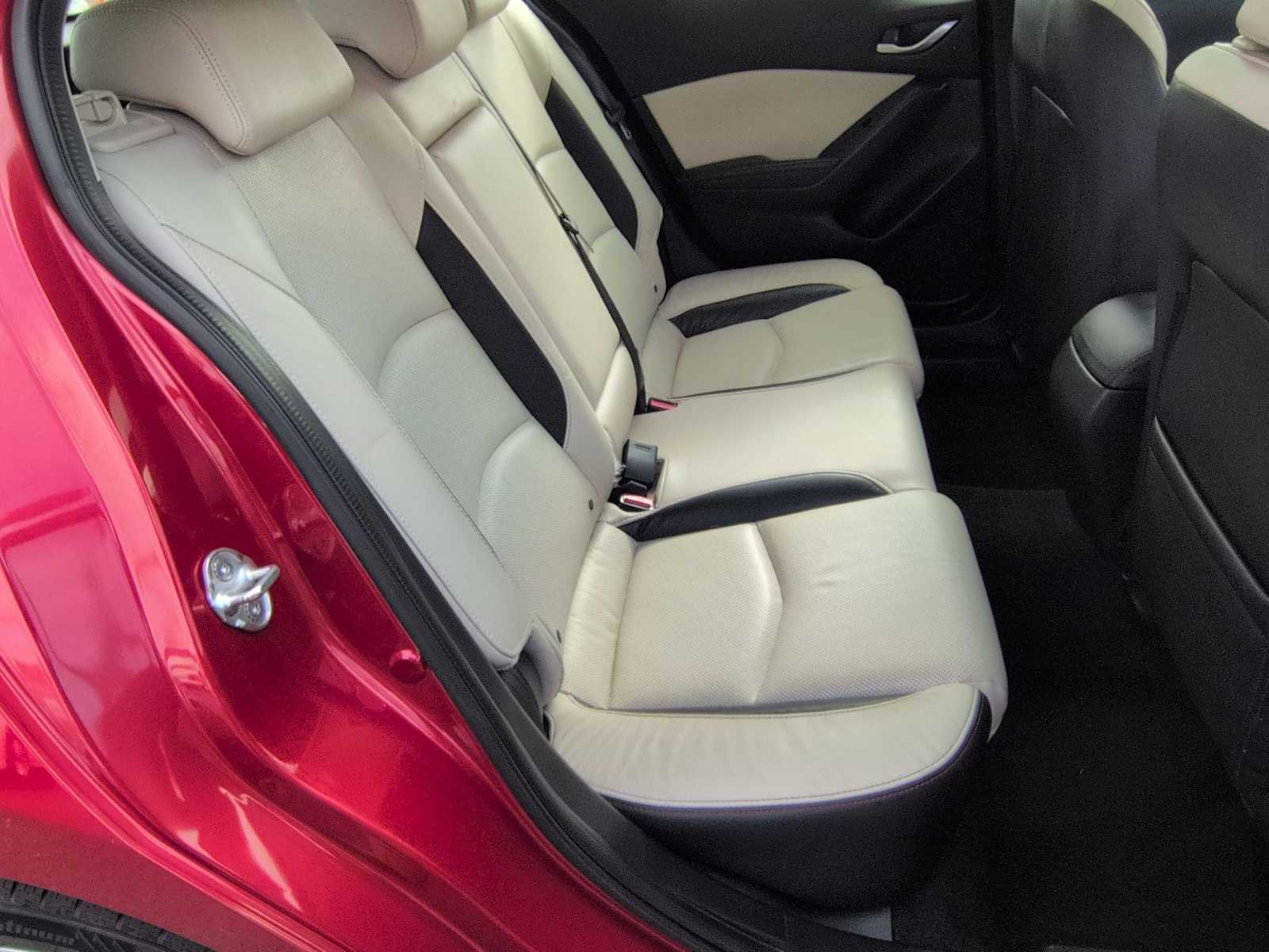 Thumbnail: 2015 Mazda Mazda3 - 22