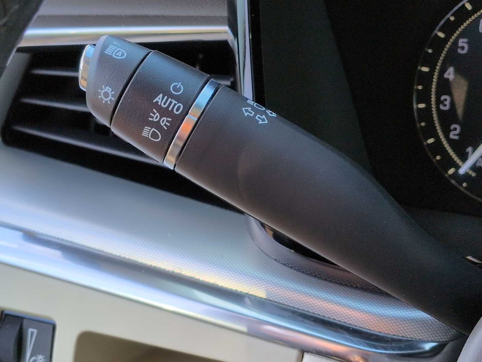 Thumbnail: 2019 Cadillac XT5 - 27