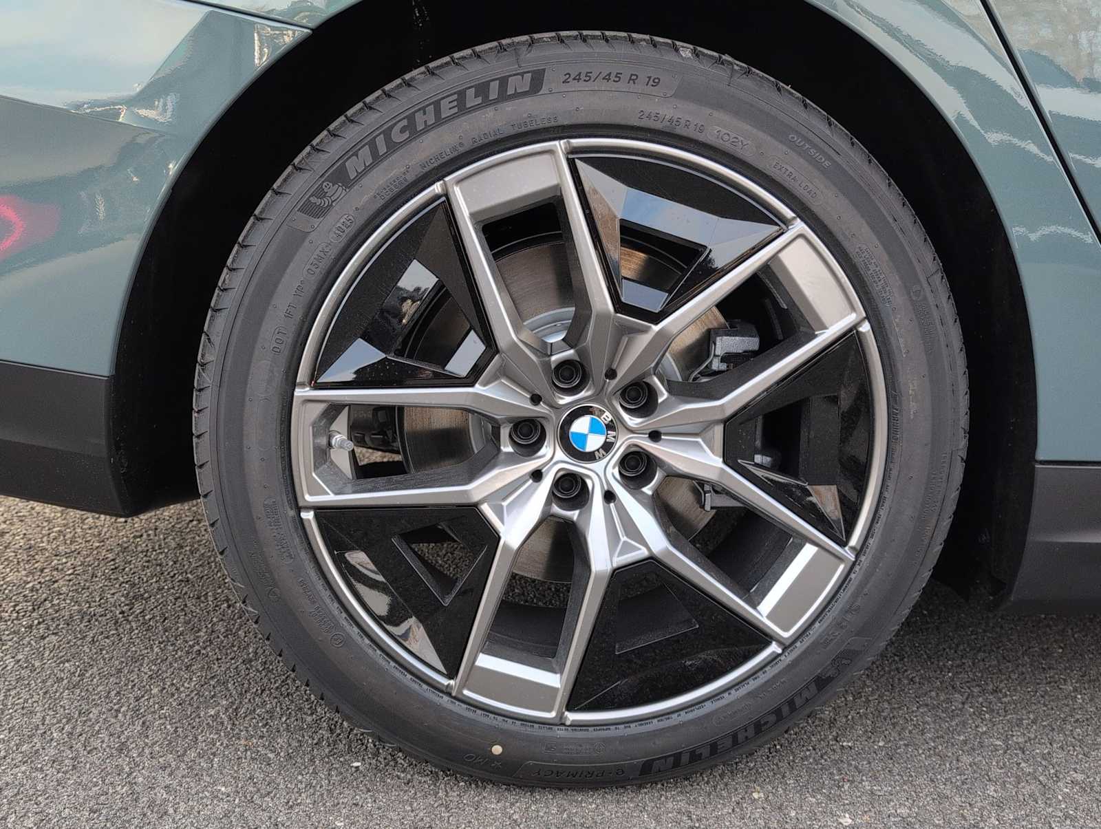 Thumbnail: 2026 BMW i5 - 14