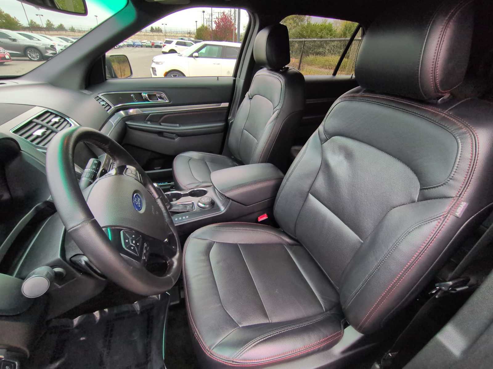 Thumbnail: 2016 Ford Explorer - 17