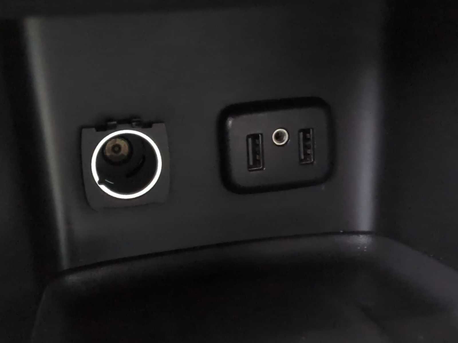 Thumbnail: 2017 GMC Acadia - 34