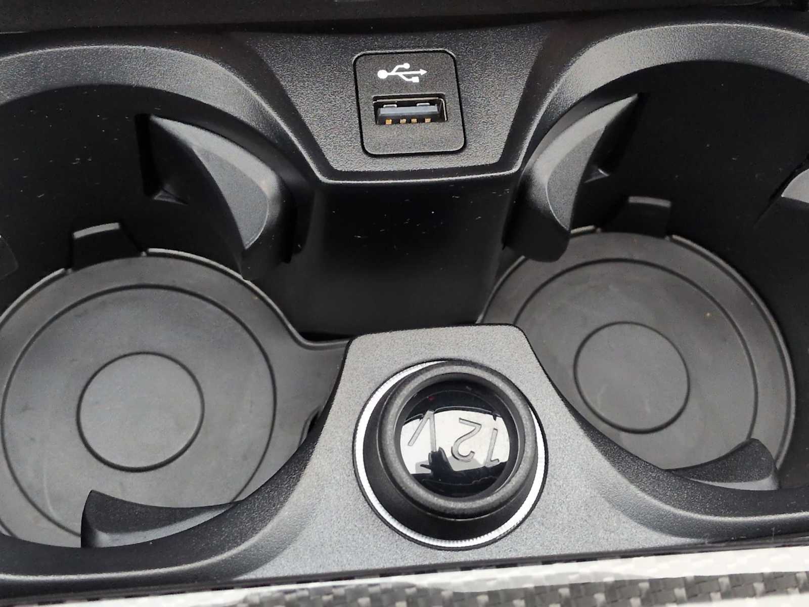 Thumbnail: 2025 BMW M3 - 31